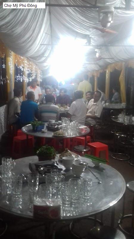 Chợ Mỹ Phú Đông